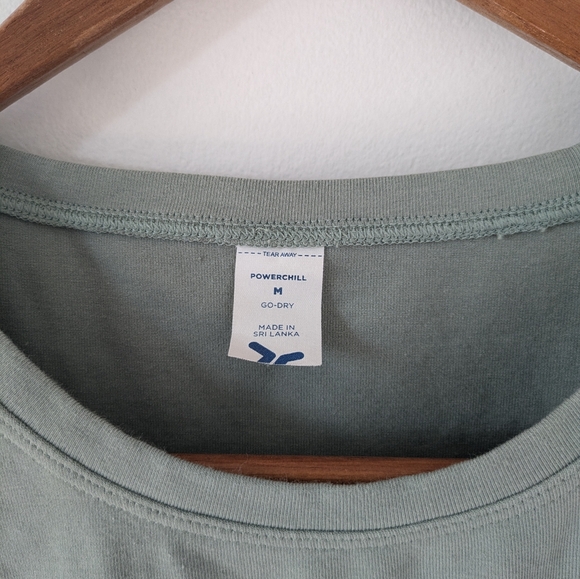 Old Navy Powerchill M Crop Top - Picture 3 of 4